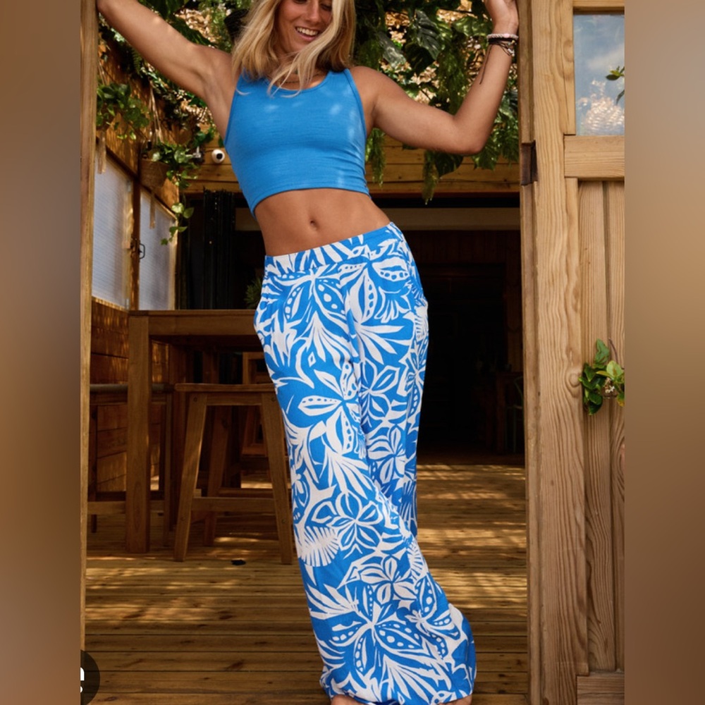 NWT Roxy Pants